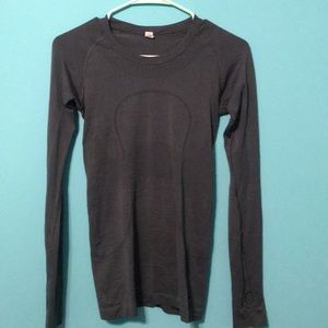 Olive green lululemon long sleeve shirt